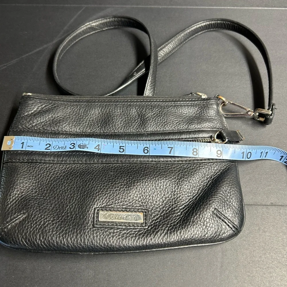 Calvin Klein Black Pebbled‎ Crossbody Bag, faux leather